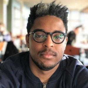 Meet your Posher, Dennis